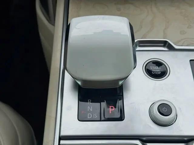 2023 Land Rover Range Rover SV