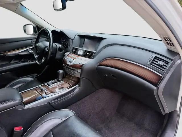 2017 INFINITI Q70L 3.7