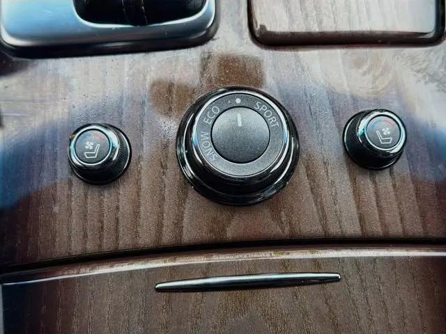 2017 INFINITI Q70L 3.7