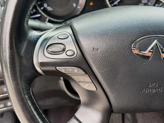 2017 INFINITI Q70L 3.7