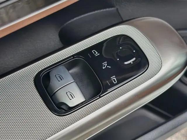 2026 Mercedes-Benz E-CLASS E 300 CLE 300