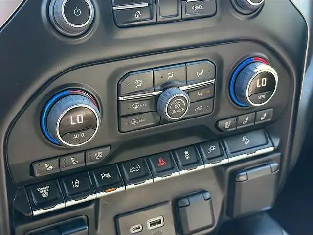 2022 Chevrolet Silverado 2500HD 4WD Crew Cab Standard Bed LTZ