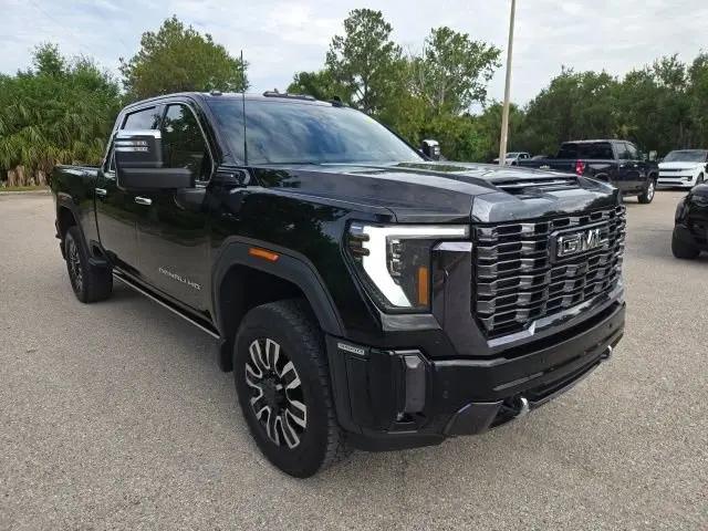 2024 GMC Sierra 3500HD 4WD Crew Cab Standard Bed Denali Ultimate