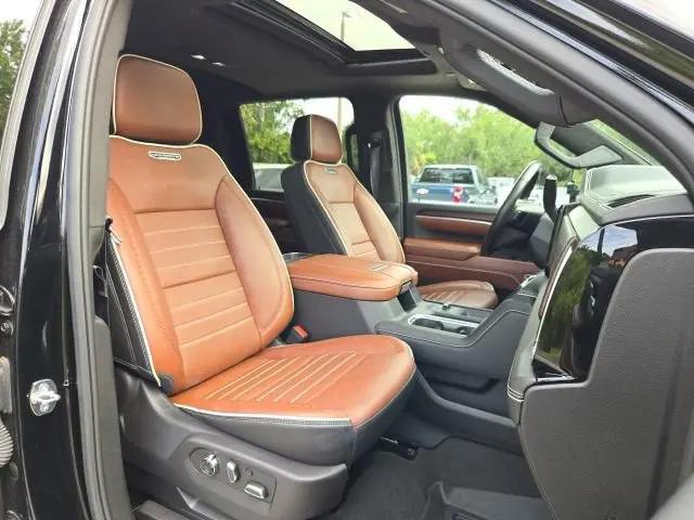 2024 GMC Sierra 3500HD 4WD Crew Cab Standard Bed Denali Ultimate