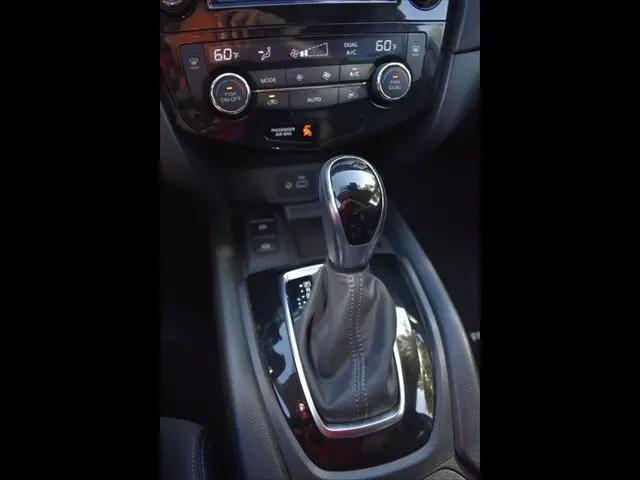 2020 Nissan Rogue SV FWD