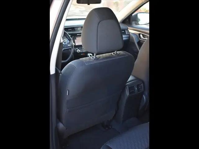 2020 Nissan Rogue SV FWD