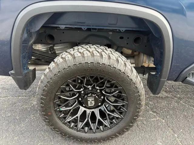 2022 Chevrolet Silverado 2500HD 4WD Crew Cab Standard Bed Custom