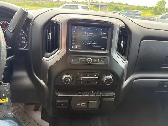 2022 Chevrolet Silverado 2500HD 4WD Crew Cab Standard Bed Custom