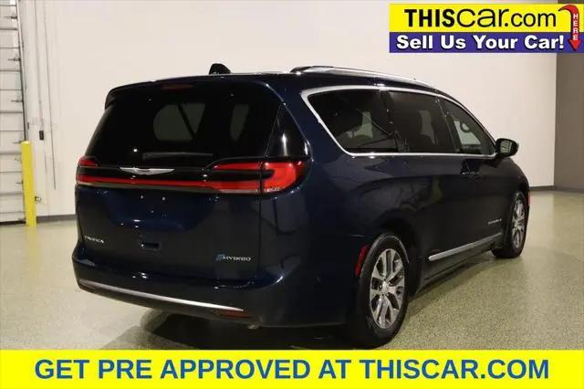 2025 Chrysler Pacifica Hybrid Pinnacle