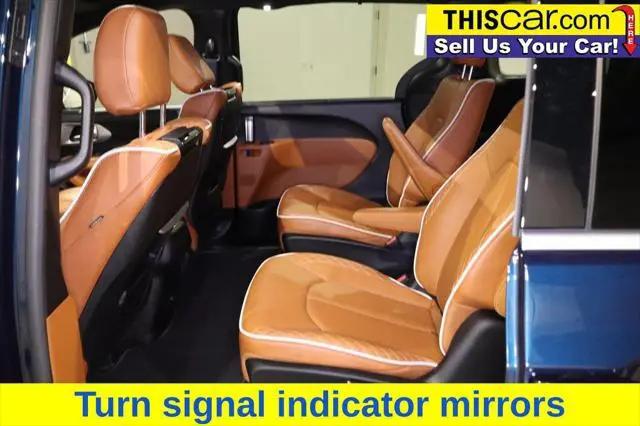 2025 Chrysler Pacifica Hybrid Pinnacle