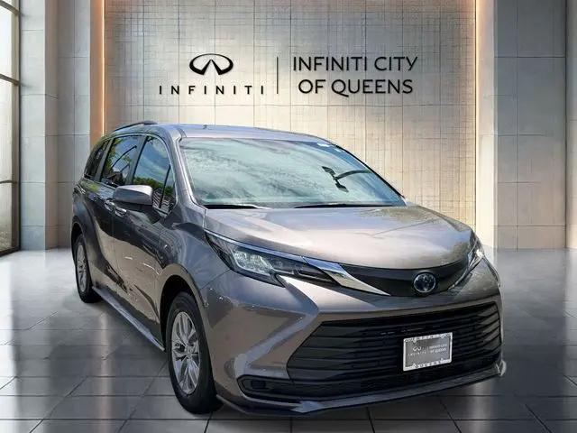 2022 Toyota Sienna LE for sale in Port Chester, NY