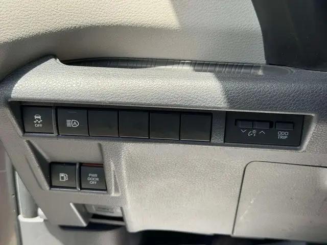 2022 Toyota Sienna LE