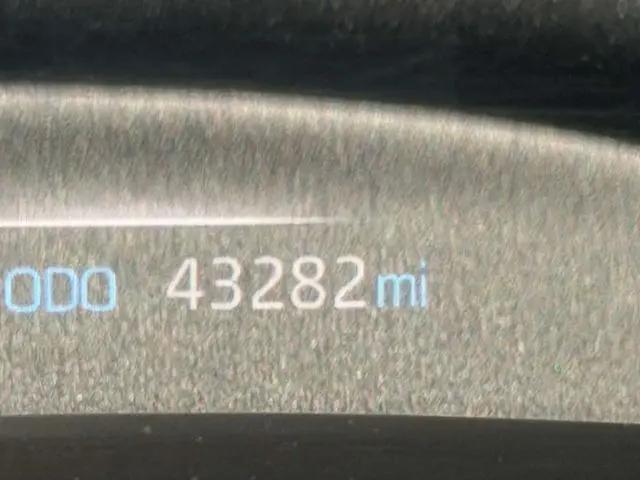 2022 Toyota Sienna LE