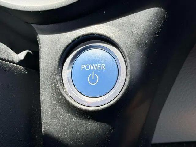 2022 Toyota Sienna LE