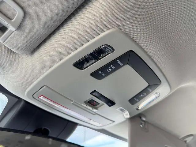 2022 Toyota Sienna LE
