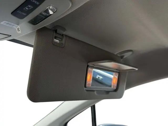 2022 Toyota Sienna LE