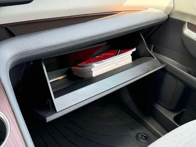 2022 Toyota Sienna LE