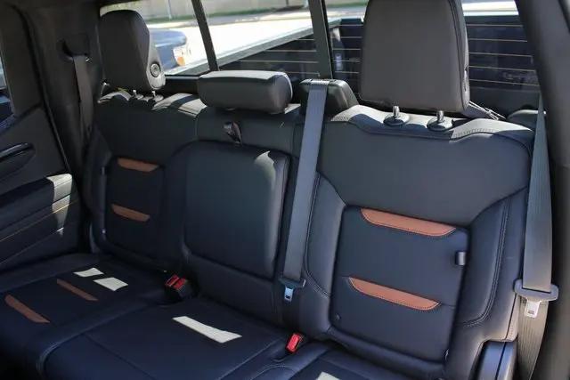 2026 GMC Sierra 1500 Crew Cab, Short Bed, AT4, 4WD
