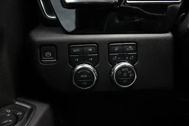 2025 GMC Sierra 1500 4WD Crew Cab Short Box Elevation with 3SB