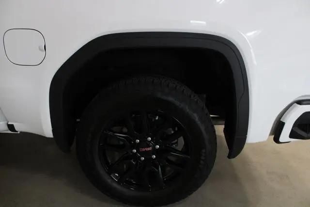 2025 GMC Sierra 1500 4WD Crew Cab Short Box Elevation with 3SB