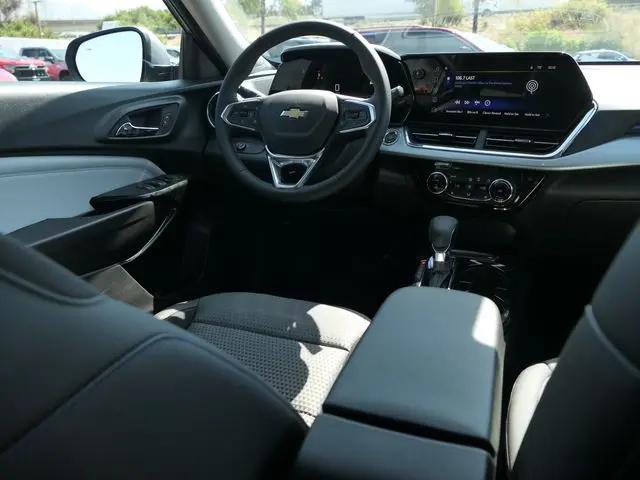 2026 Chevrolet Trax FWD LT