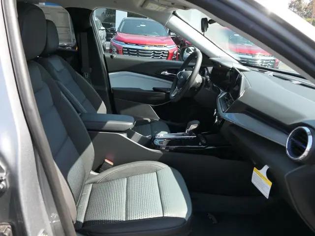 2026 Chevrolet Trax FWD LT