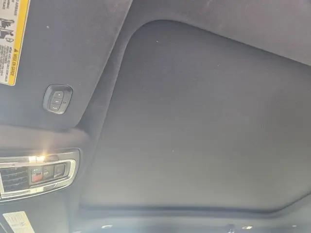 2024 Ram 1500 Laramie Crew Cab 4x2 5'7" Box