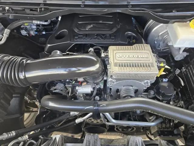 2024 Ram 1500 Laramie Crew Cab 4x2 5'7" Box