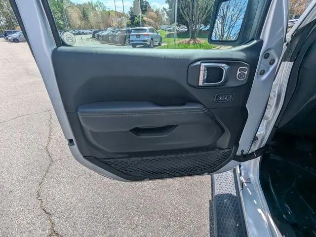2022 Jeep Wrangler Unlimited Sahara 4x4