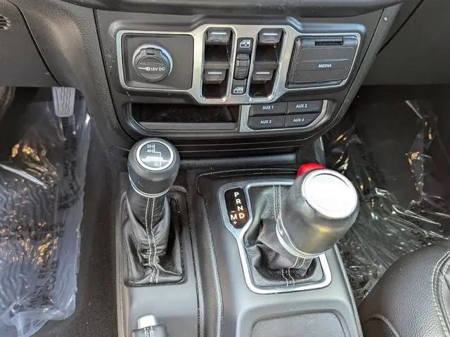 2022 Jeep Wrangler Unlimited Sahara 4x4
