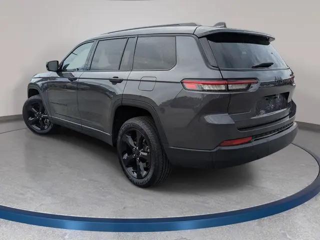 2023 Jeep Grand Cherokee L Altitude 4x2