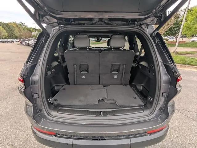 2023 Jeep Grand Cherokee L Altitude 4x2
