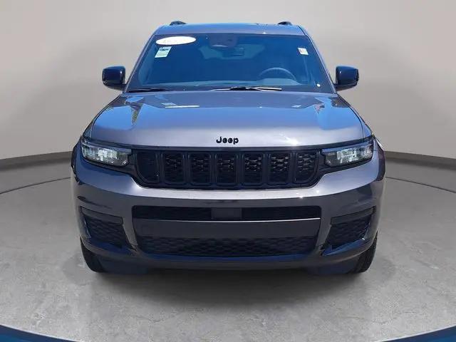 2023 Jeep Grand Cherokee L Altitude 4x2