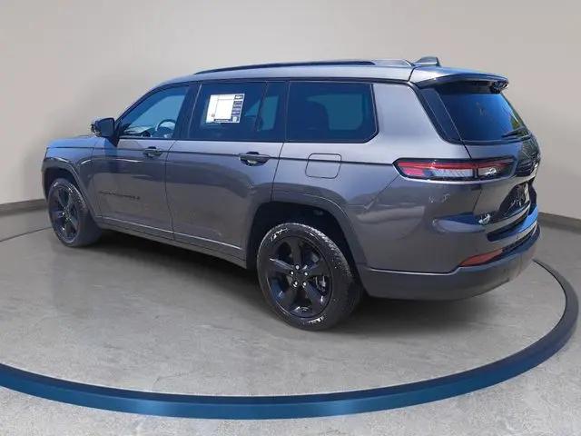 2023 Jeep Grand Cherokee L Altitude 4x2