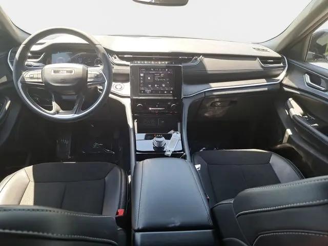 2023 Jeep Grand Cherokee L Altitude 4x2