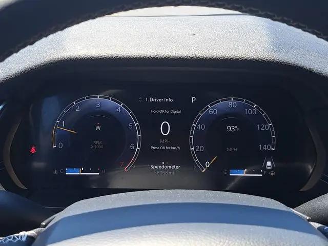 2023 Jeep Grand Cherokee L Altitude 4x2