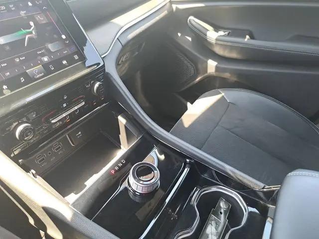 2023 Jeep Grand Cherokee L Altitude 4x2