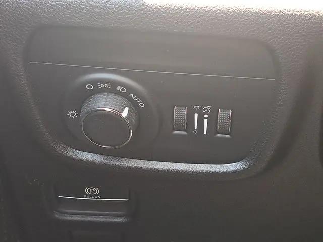 2023 Jeep Grand Cherokee L Altitude 4x2