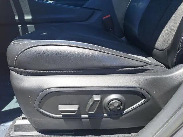 2023 Jeep Grand Cherokee L Altitude 4x2