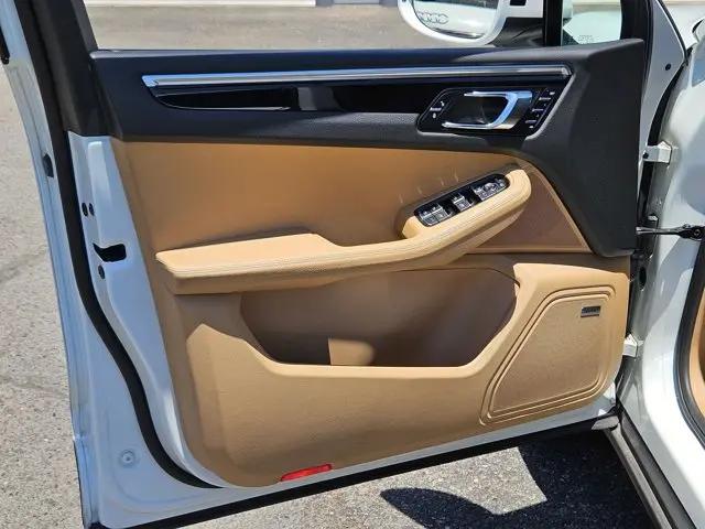 2017 Porsche Macan S