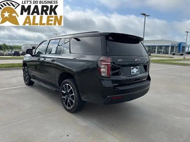 2021 Chevrolet Suburban 4WD RST