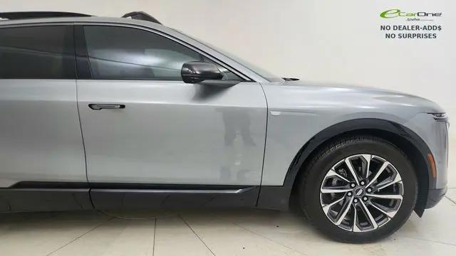2024 Cadillac iQ Sport w/1SJ