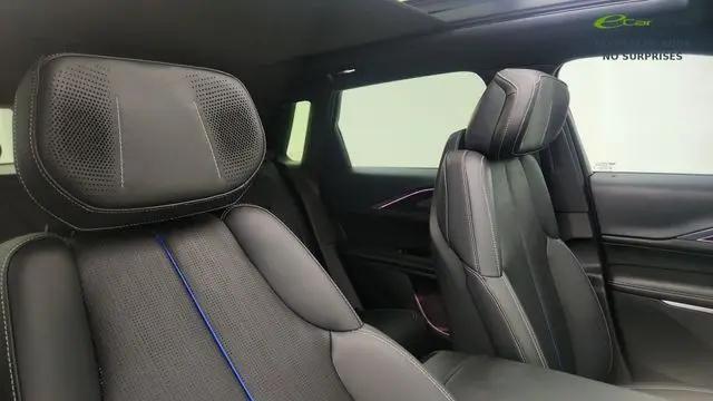 2024 Cadillac iQ Sport w/1SJ
