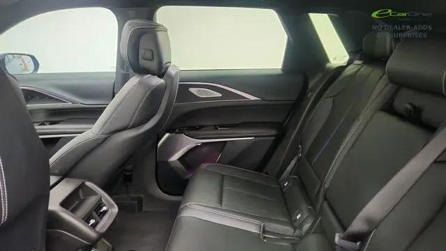 2024 Cadillac iQ Sport w/1SJ