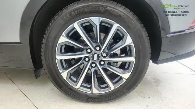 2024 Cadillac iQ Sport w/1SJ
