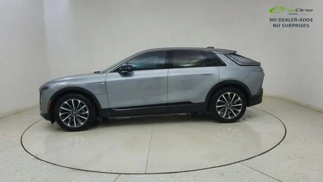 2024 Cadillac iQ Sport w/1SJ