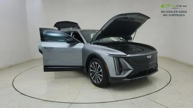 2024 Cadillac iQ Sport w/1SJ