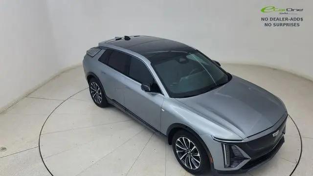 2024 Cadillac iQ Sport w/1SJ