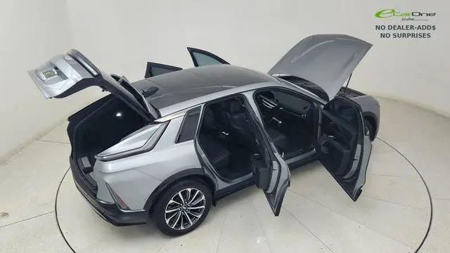 2024 Cadillac iQ Sport w/1SJ