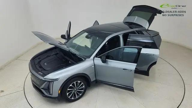 2024 Cadillac iQ Sport w/1SJ